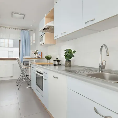 Apartment Grzegorzecka Family With Balcony & Parking Cracow By Renters *
