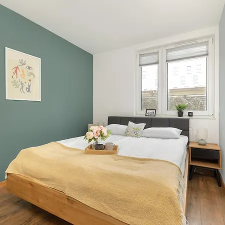 Zbozowa 2a Nowy Kleparz Cracow By Renters Apartment