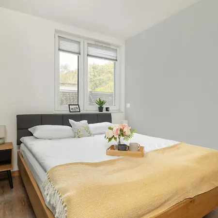 Apartment Zbozowa 2a Nowy Kleparz Cracow By Renters