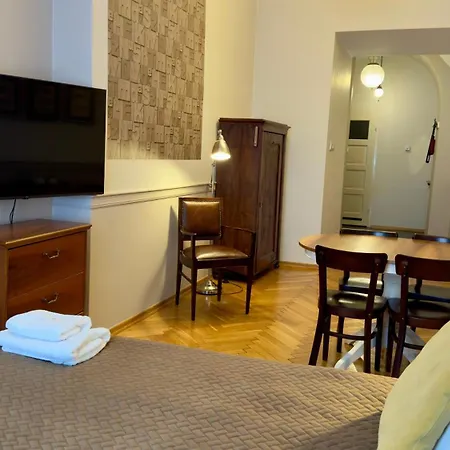 Scharffenberg Main Square Apartment