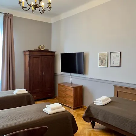 Scharffenberg Main Square Apartment *