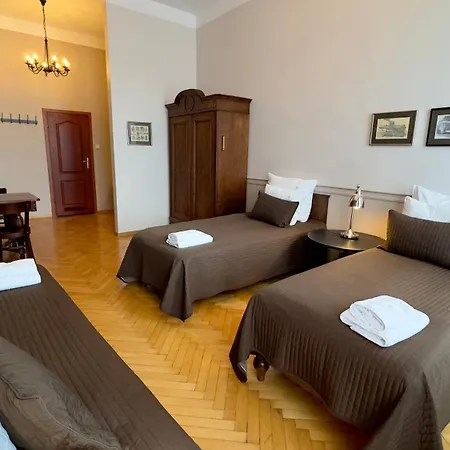 Scharffenberg Main Square Apartment