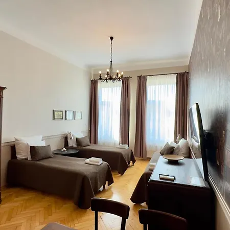 Scharffenberg Main Square Apartment *