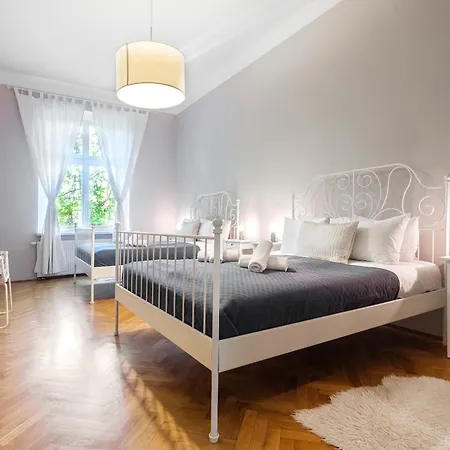 Appartamento Tyzenhauz Grand *