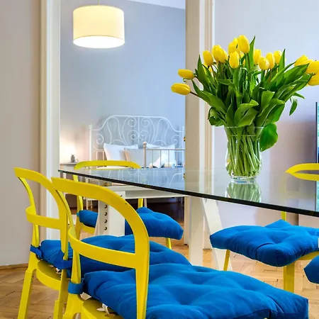 Tyzenhauz Grand Apartment Krakow