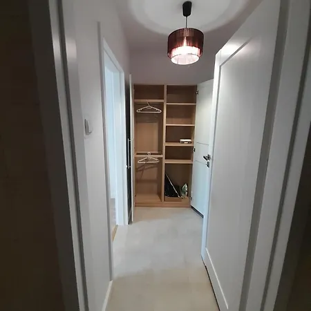Old Town Premium - Ghetto Heroes Square View Apartment *