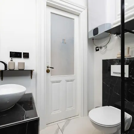 2 Bedroom - Sereno Fenn'a 5 Street Apartment