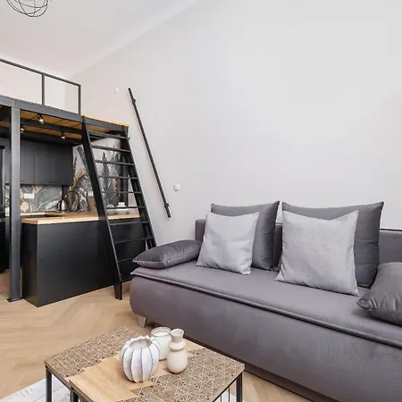 - Berka Joselewicza 5 Street Apartament *