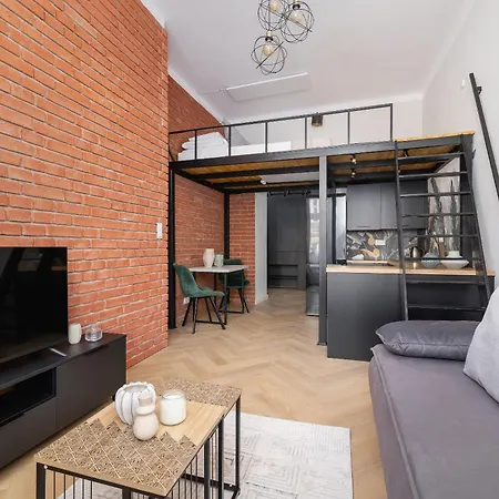 - Berka Joselewicza 5 Street Apartament *