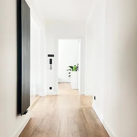 Beautiful For 8 People In Cracow's Heart Apartment *