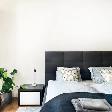 Beautiful For 8 People In Cracow's Heart Apartment Krakow