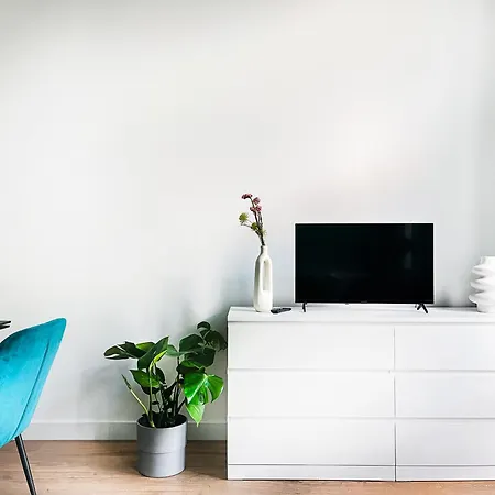 Beautiful For 8 People In Cracow's Heart Apartment *