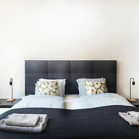 Beautiful For 8 People In Cracow's Heart Apartment