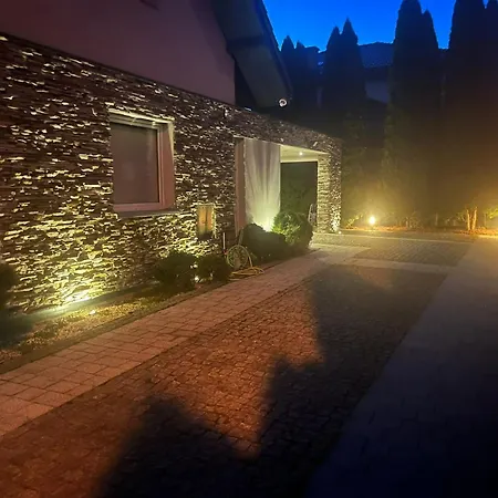 Dom Z Ogrodem W Krakowie Villa Krakow
