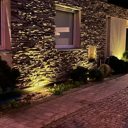 Villa Dom Z Ogrodem W Krakowie