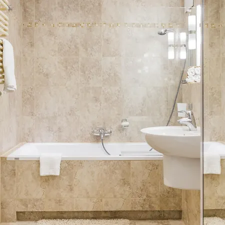 Rentplanet - Angel Plaza Apartament