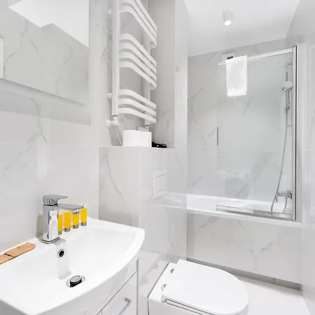 Apartment Zlocien Bright *