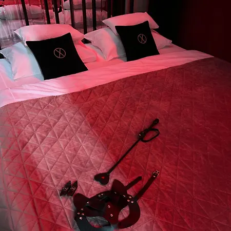Exclusive Bdsm - Adults Only 아파트 *