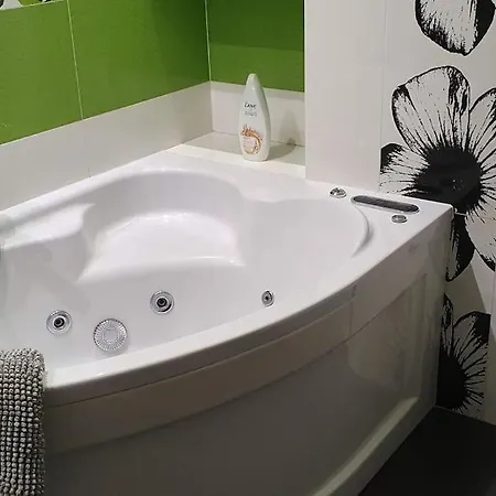Apartament Z Sauna I Jacuzzi *