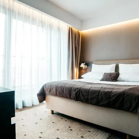 Otel Q