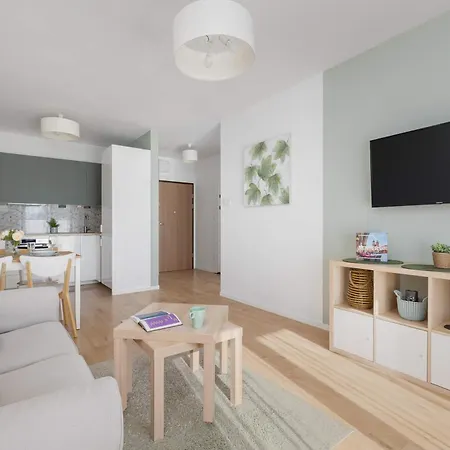 Modern With Parking Near Tauron Arena By Renters Apartment