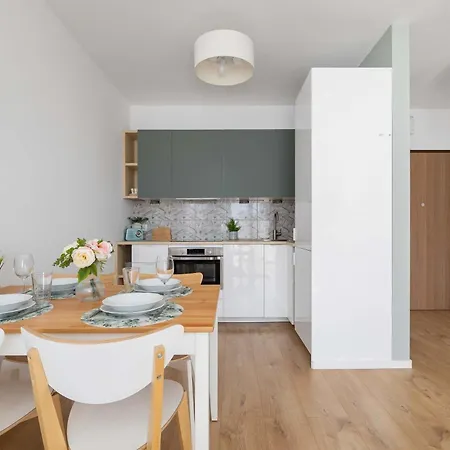 Modern With Parking Near Tauron Arena By Renters