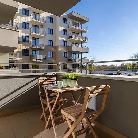 Apartment Modern With Parking Near Tauron Arena By Renters