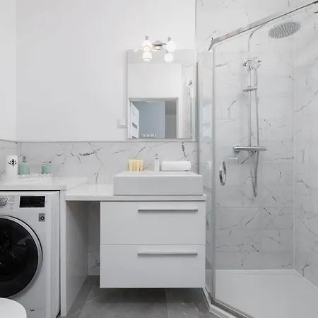 Apartment Modern With Parking Near Tauron Arena By Renters Krakow