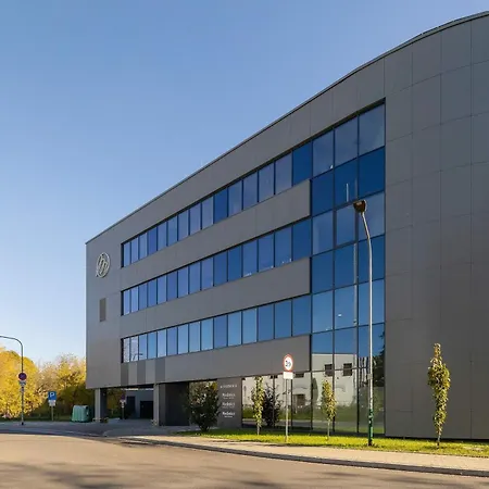 Apartment Modern With Parking Near Tauron Arena By Renters Krakow