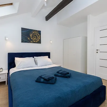 In The Heart Of Historical District With Free Parking Krakow