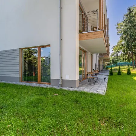 Prestigious With Garden, Garage, And Elegant * Krakow