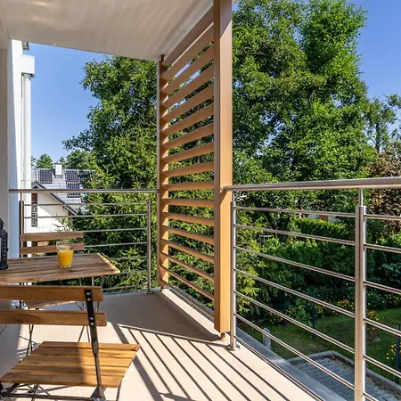 Villa Prestigious With Garden, Garage, And Elegant