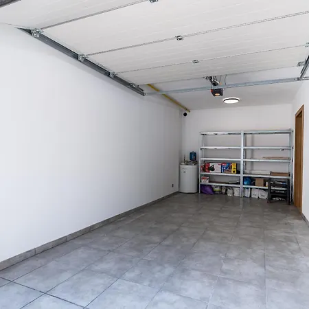 Villa Prestigious With Garden, Garage, And Elegant *