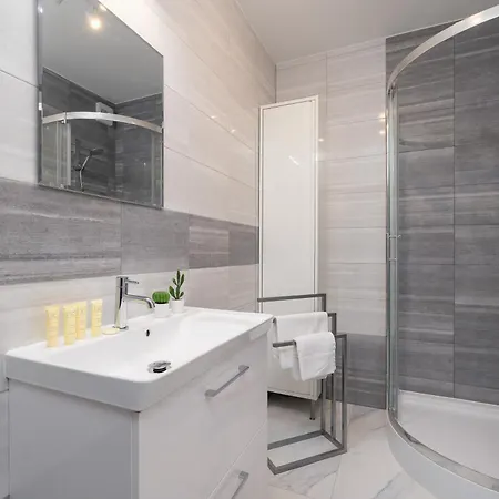 Apartament Cozy Laszkiewicza With Parking By Renters