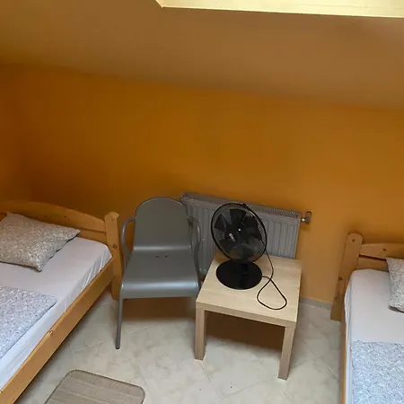 Hostel Art Space