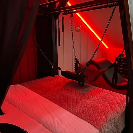 Exclusive Bdsm - Adults Only 아파트
