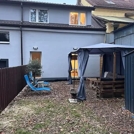 Apartment Nowoczesny Z Ogrodem *