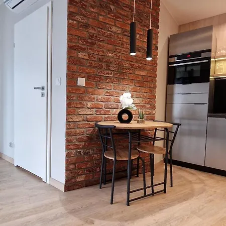 Inpoint G11 Near Old Town & Kazimierz District & Parking Option 크라쿠프