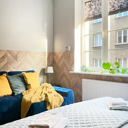 Comfy With Cinema Projector, Cracow's Heart Apartment