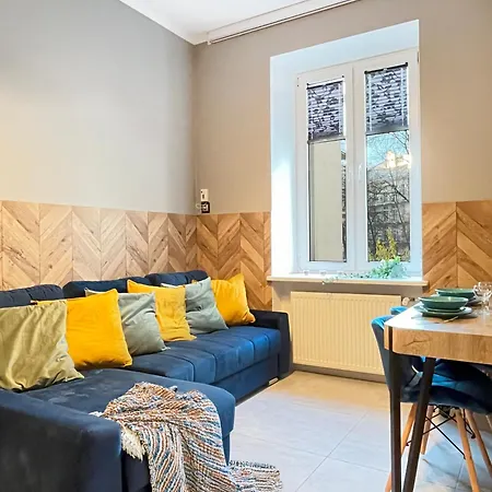 Comfy With Cinema Projector, Cracow's Heart Apartment *