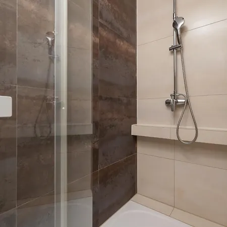 Apartment Grzegorzecka Family With Balcony & Parking Cracow By Renters Krakow