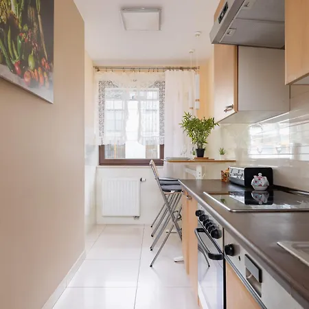 Grzegorzecka Family With Balcony & Parking Cracow By Renters