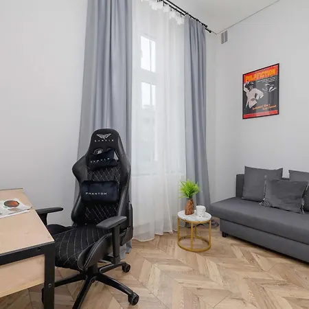 Apartment Elegant Family Near Center By Renters Krakow