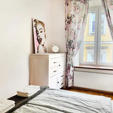 2-room With Kitchen, Heart Of Cracow Old Town Apartment *