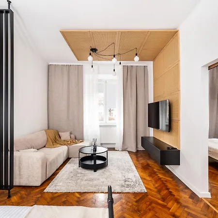 Apartment Slowackiego 43 *