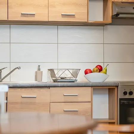 Perfect Place To In Center Apartment *
