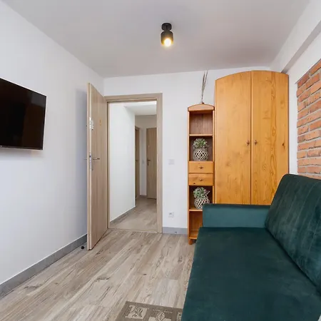 Classic & Elegant Moniuszki In By Renters *