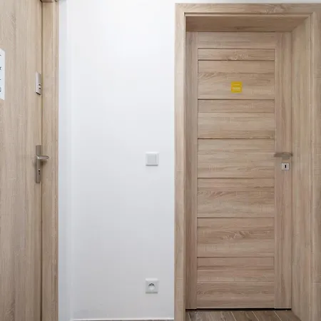 Apartment Classic & Elegant Moniuszki In By Renters *