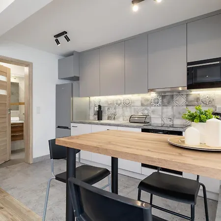 Classic & Elegant Moniuszki In By Renters * Krakow