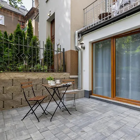 Classic & Elegant Moniuszki In By Renters Krakow
